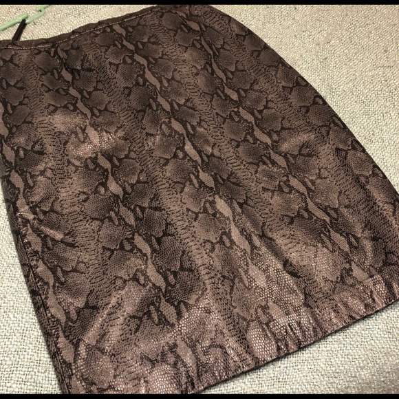 Liz Claiborne Dresses & Skirts - Liz Claiborne leather skirt size 12